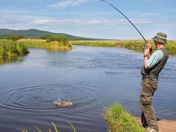 На рыбалке у тёщи