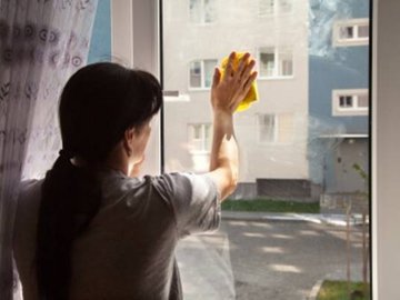 Женщина чуть не лишилась рук из-за царапины